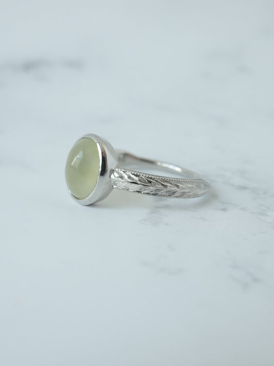 Jadeite Hawaiian Ring - 6