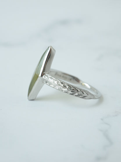 Jadeite Hawaiian Ring - 8