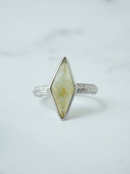 Jadeite Hawaiian Ring - 8